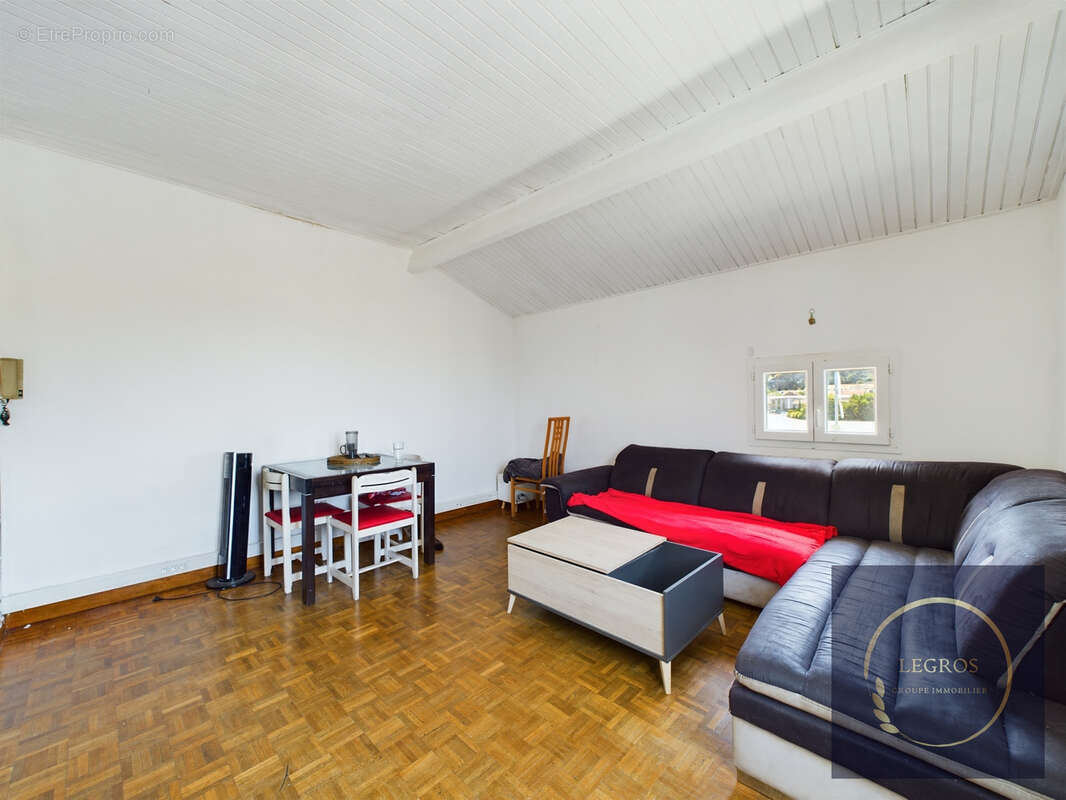 Appartement à CHATEAURENARD