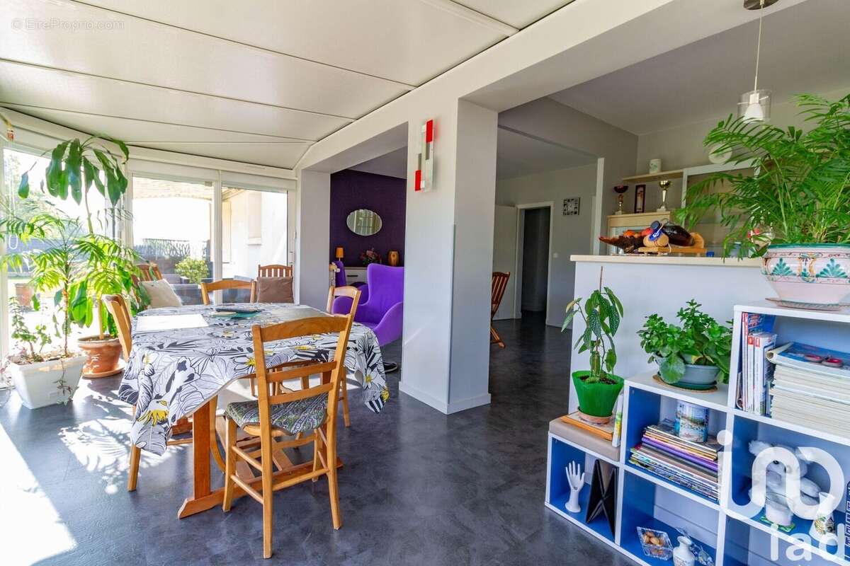 Photo 8 - Maison à BEAULIEU-SOUS-LA-ROCHE