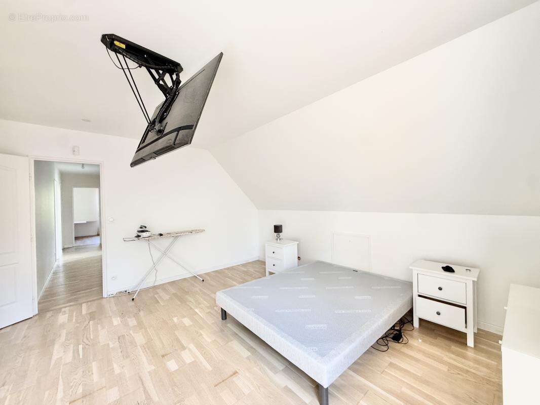 Maison 150 m² à Courdimanche  - photo 15