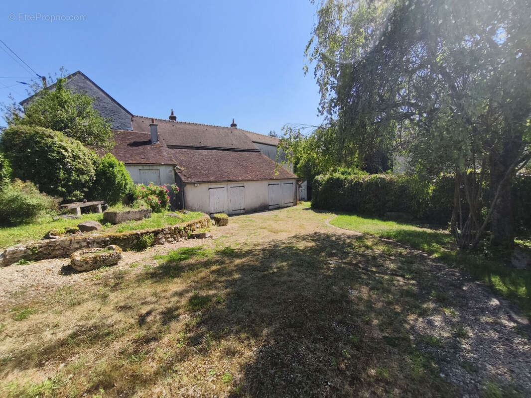 Photo 2 - Maison à LESCHEROLLES