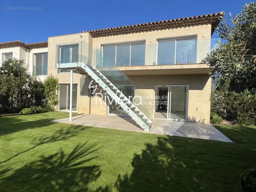 Maison à CAVALAIRE-SUR-MER