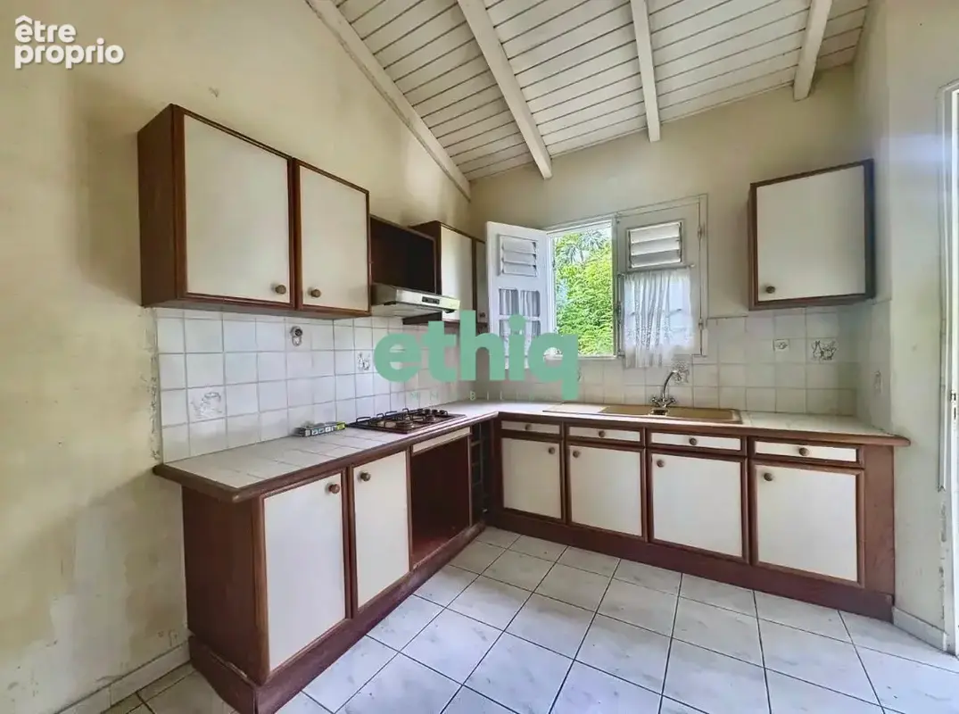 Maison 90 m² à Saint-Francois  - photo 3