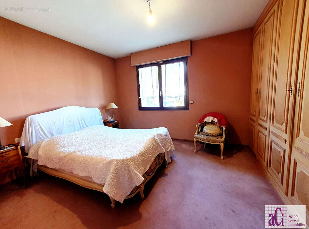 Maison à L&#039;HAY-LES-ROSES