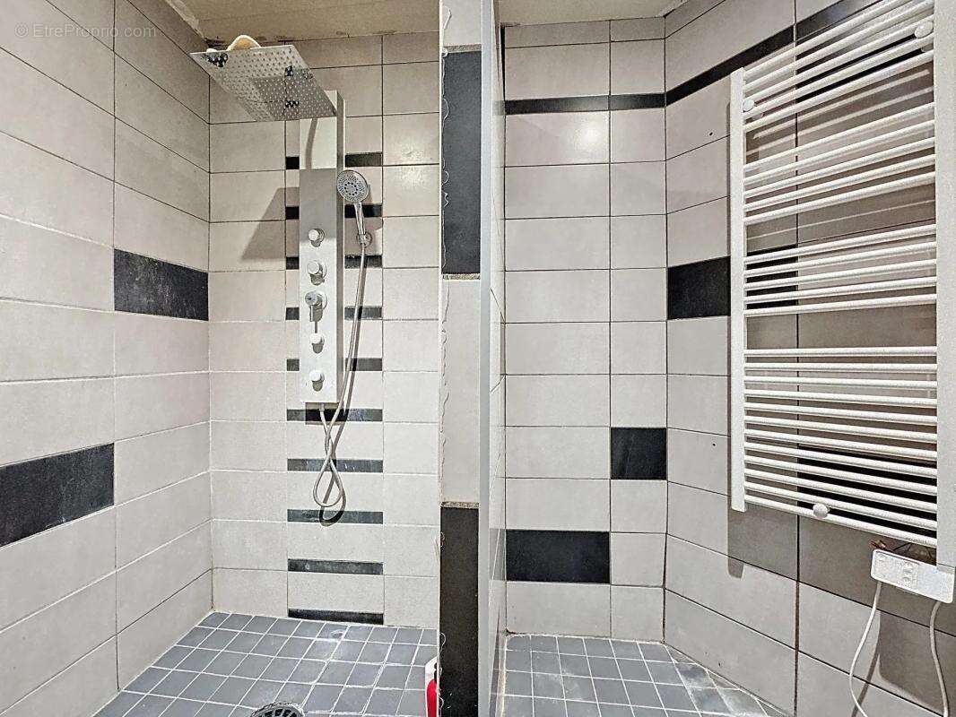 Maison à SAVINS