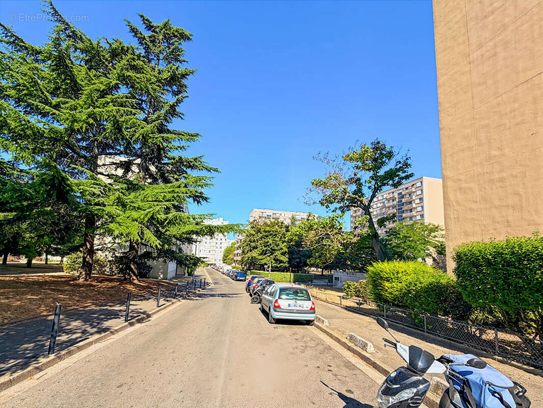 Appartement 4 pièces à Rosny-sous-Bois - Bois-Perrier - photo 8