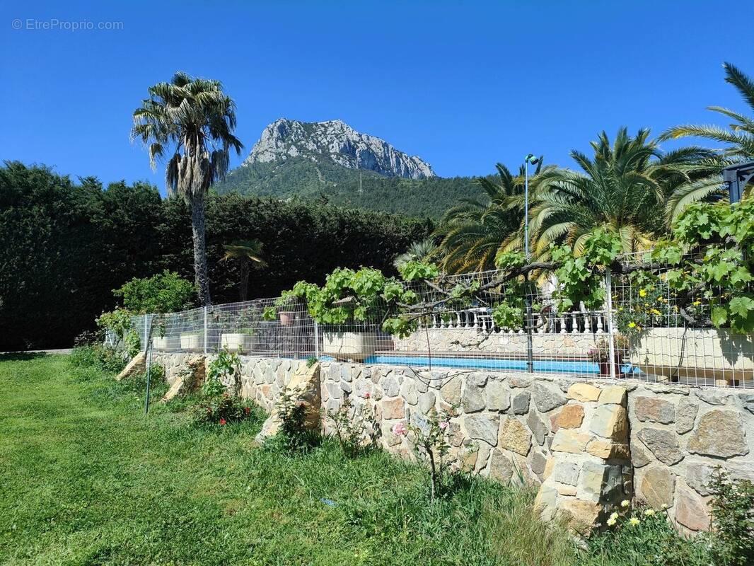 Maison à LA FARLEDE