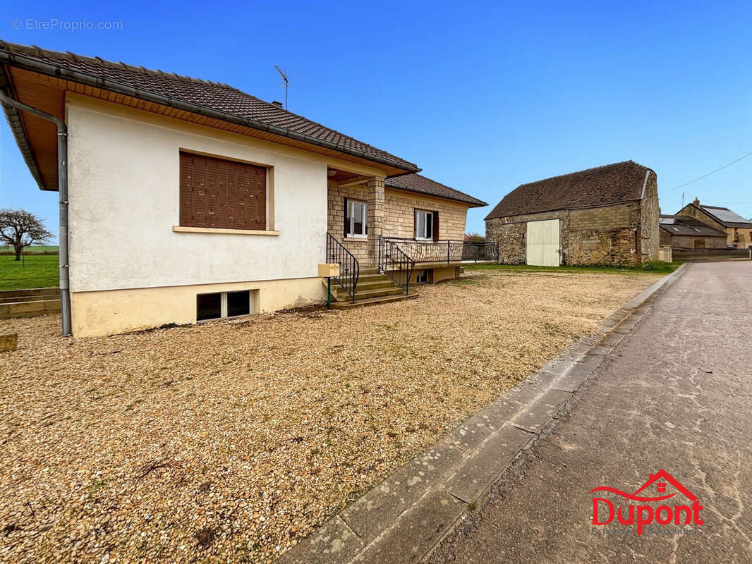 Maison à VILLENAUXE-LA-GRANDE