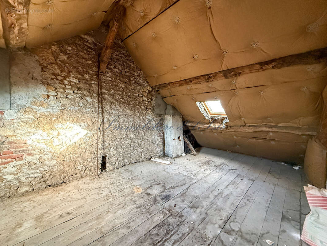 Appartement à CUBJAC