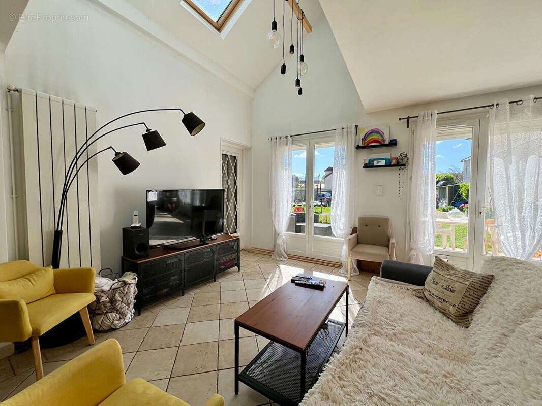 Maison à BRIE-COMTE-ROBERT