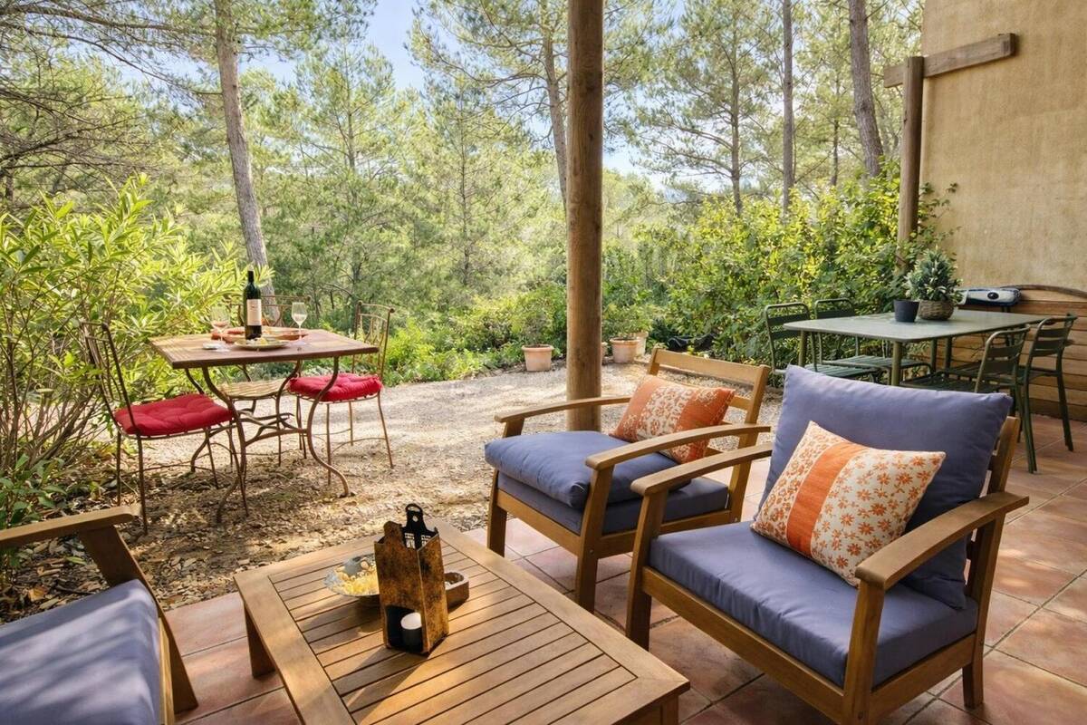 Photo 1 - Appartement à SAUMANE-DE-VAUCLUSE
