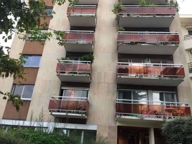 Magnifique grand studio avec extérieur à Boulogne Nord .RUE - photo 10