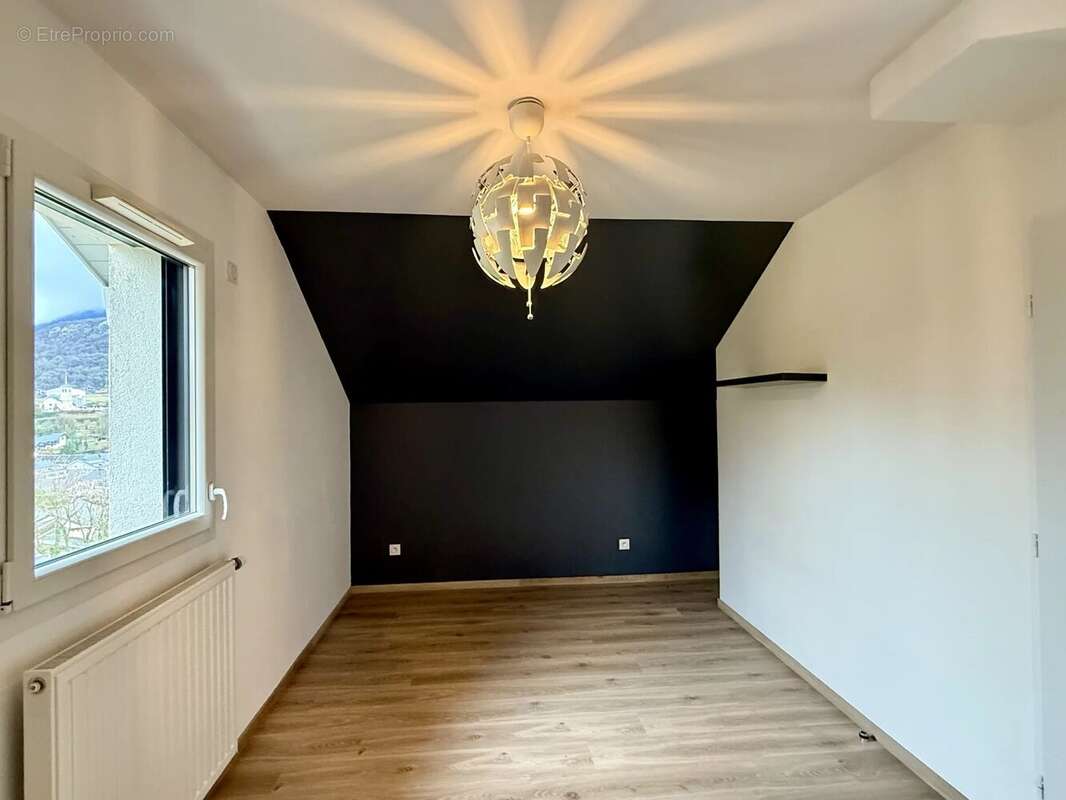 Appartement à SAINT-JEOIRE-PRIEURE