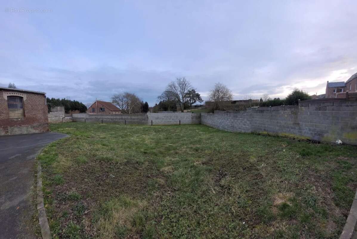 Appartement à BEAUVOIS