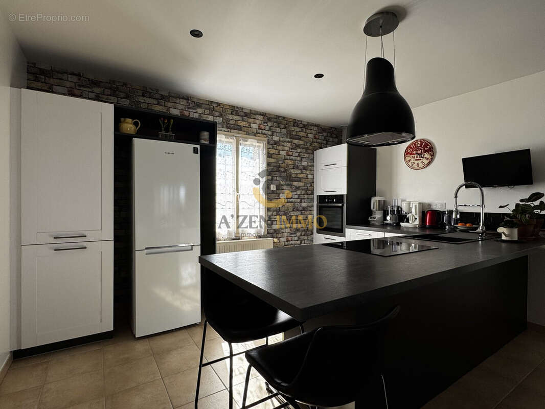 Maison à SECONDIGNY