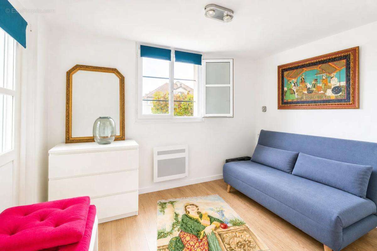 Appartement de 4 pièces de 80 m² situé à Garches - photo 8