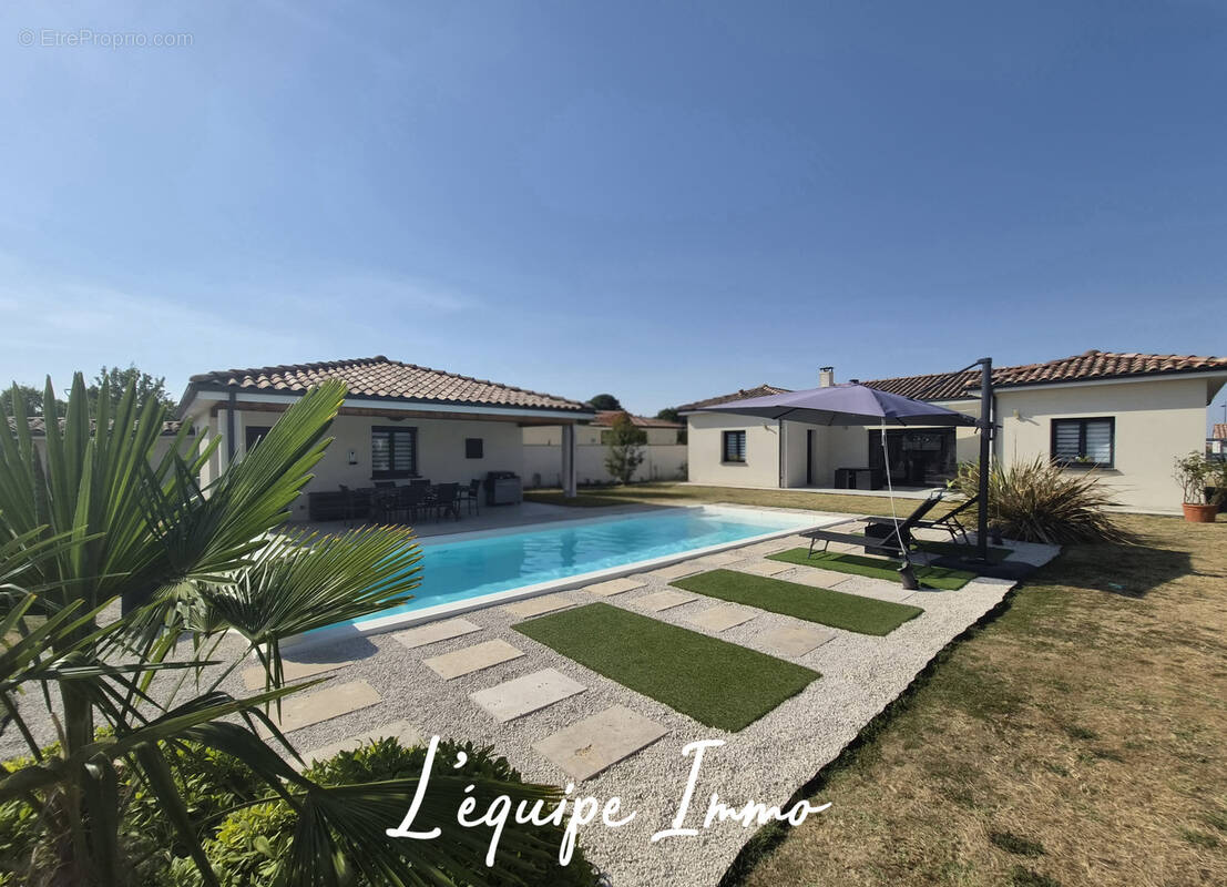 Maison à BRETX