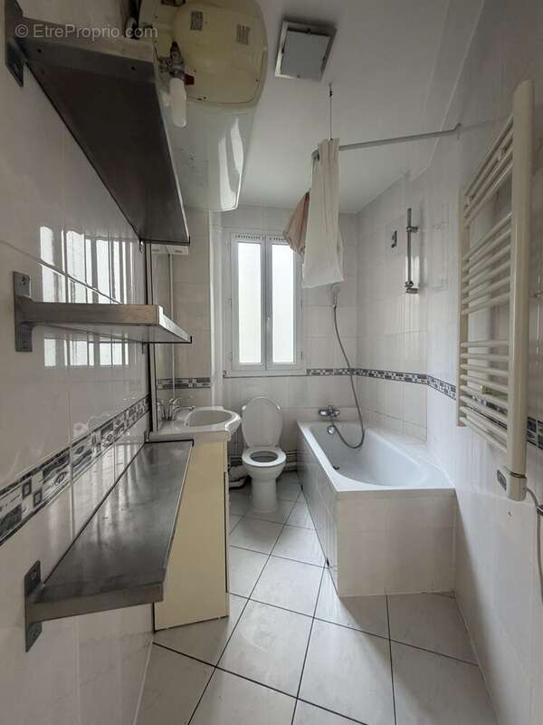 Appartement 43 m² à Paris-18e  - photo 8