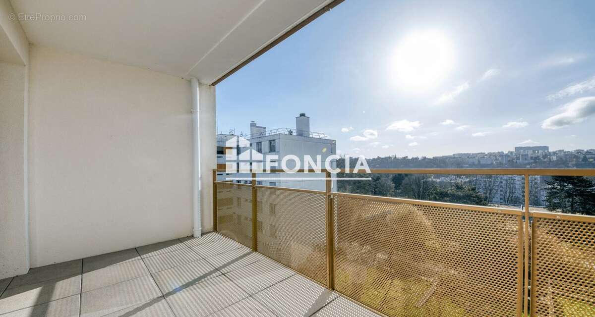 Appartement à LYON-9E