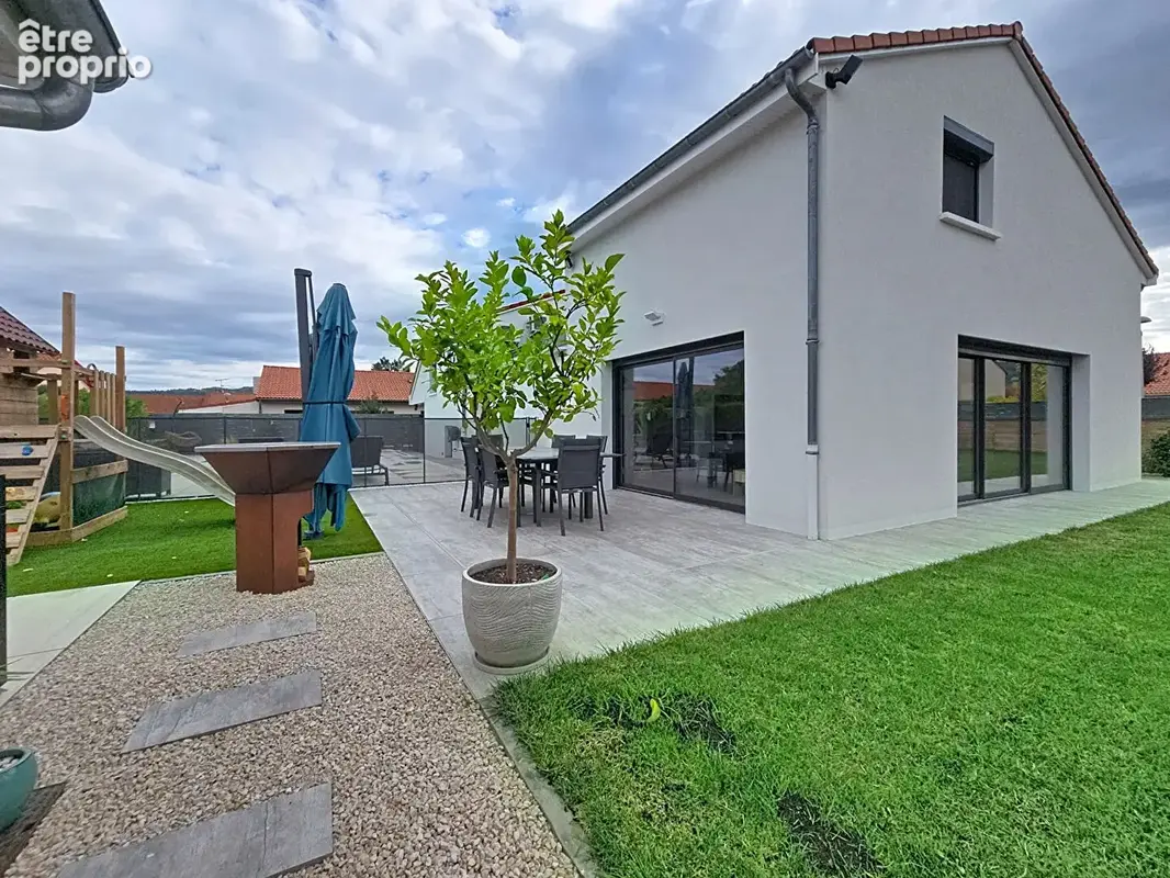 Maison Les Martres De Veyre - photo 1