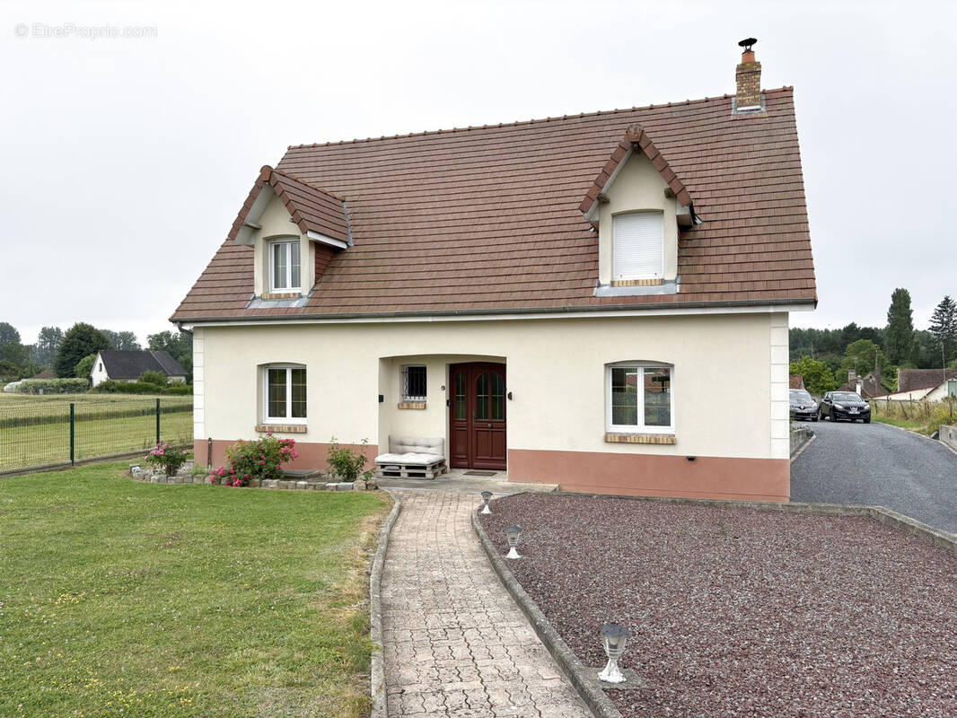 Maison à EAUCOURT-SUR-SOMME