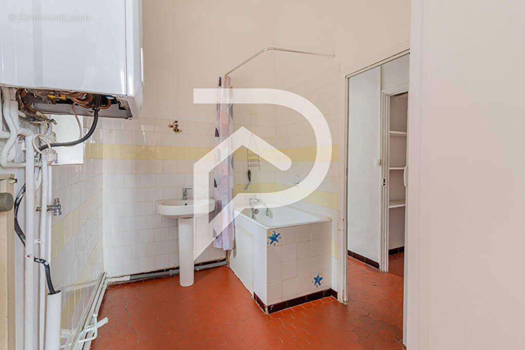 Appartement à MARSEILLE-7E