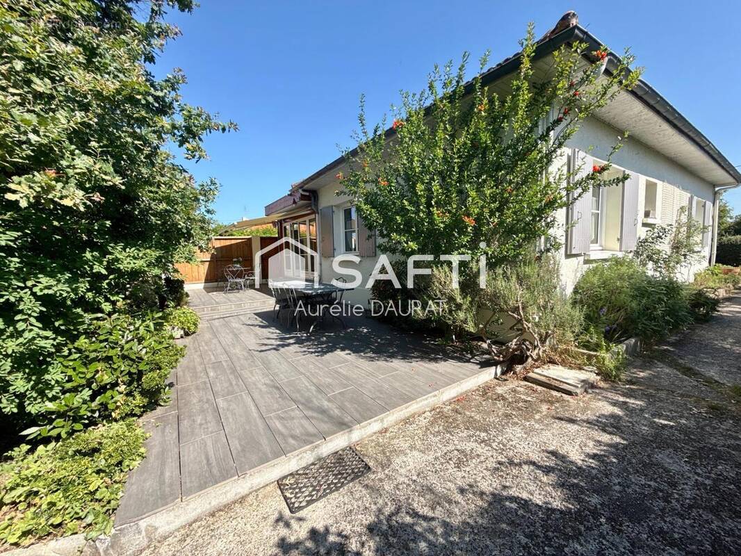 Photo 1 - Maison à AMBARES-ET-LAGRAVE