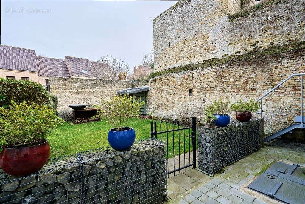 Appartement à BERGUES