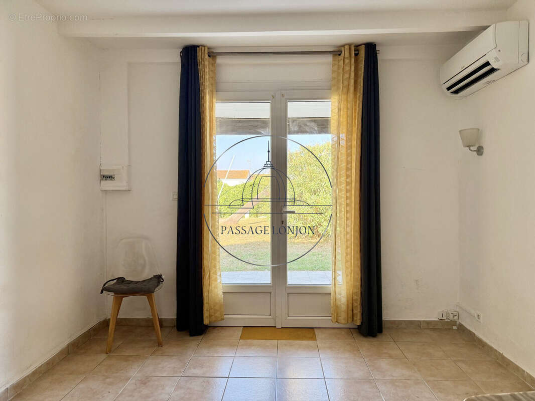 Appartement à PEROLS