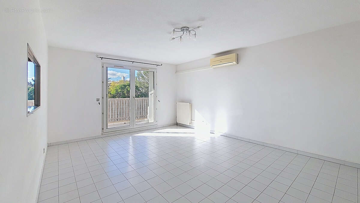 Appartement à NIMES