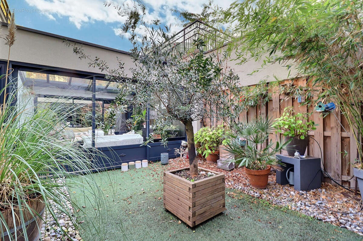 Appartement à COLOMBES