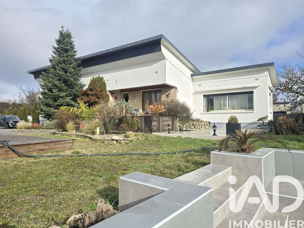 Photo 2 - Maison à ORMES