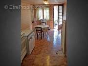 Maison à SAINTE-COLOMBE-SUR-GUETTE