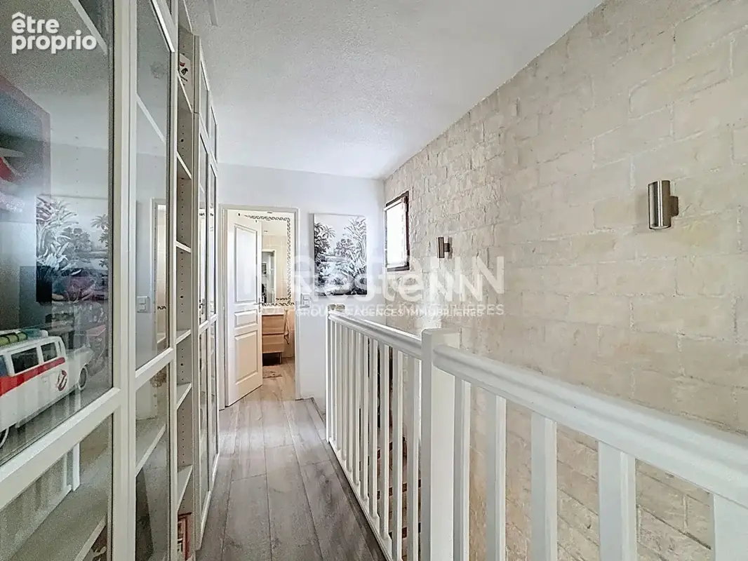 Villa 4 pièces dans domaine privé avec jardin plein Sud et garage - photo 11