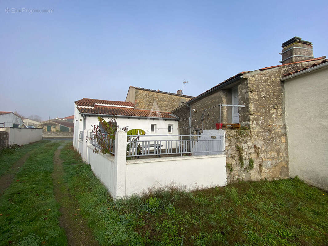 Maison à SAINT-MICHEL-EN-L&#039;HERM