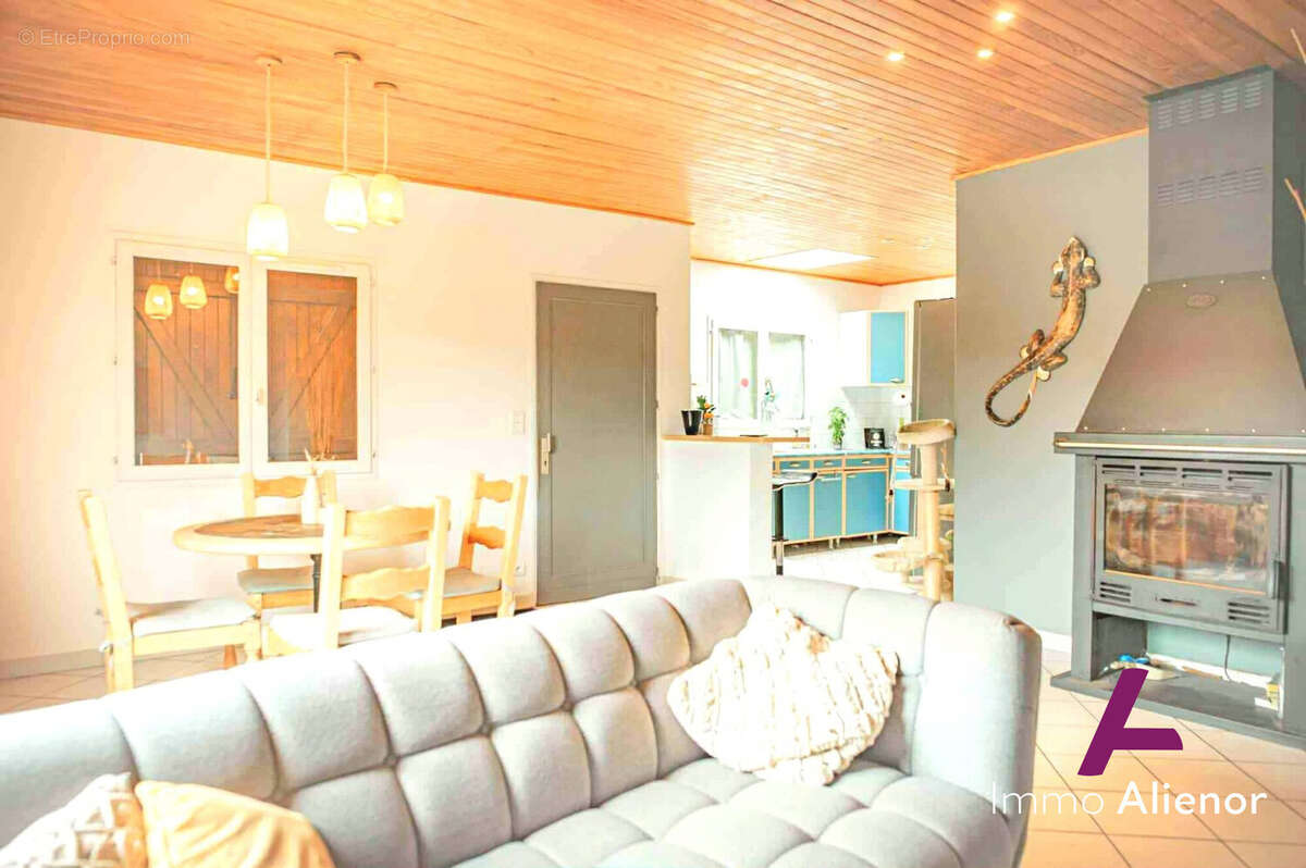 Maison à SAINT-PAUL-EN-BORN