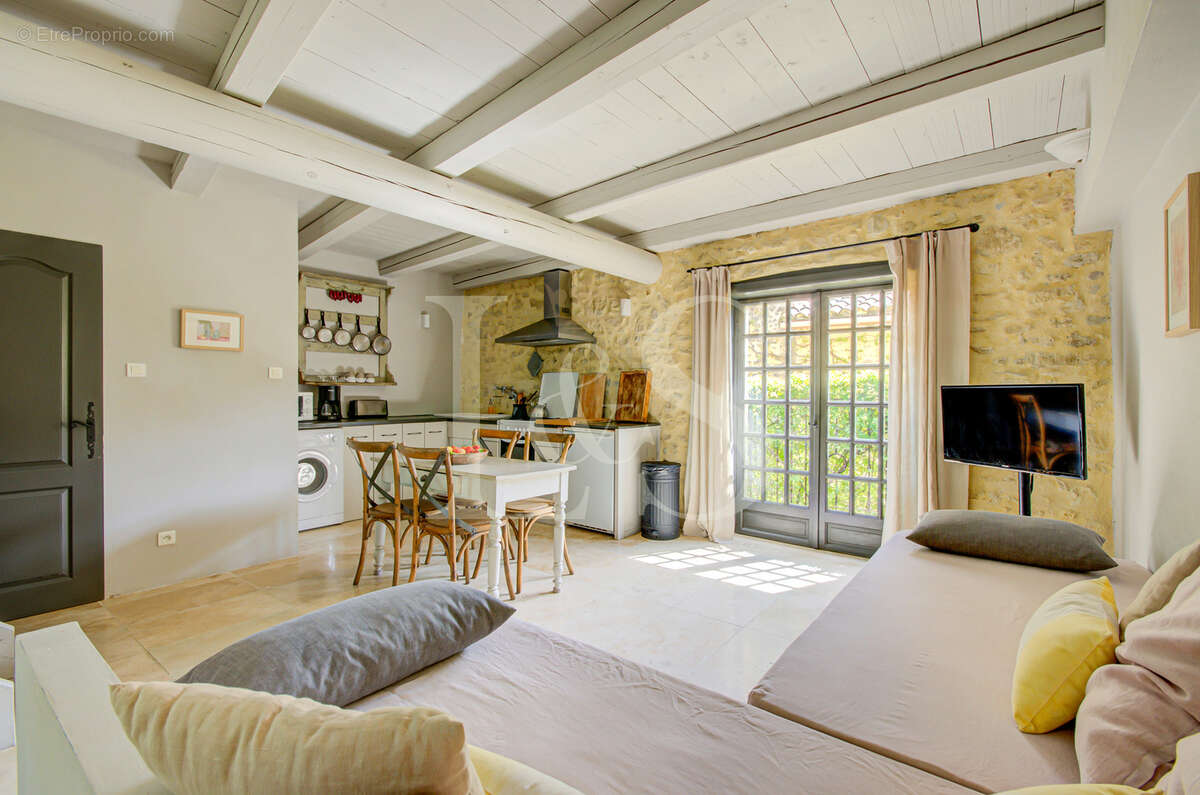 Maison à SARRIANS