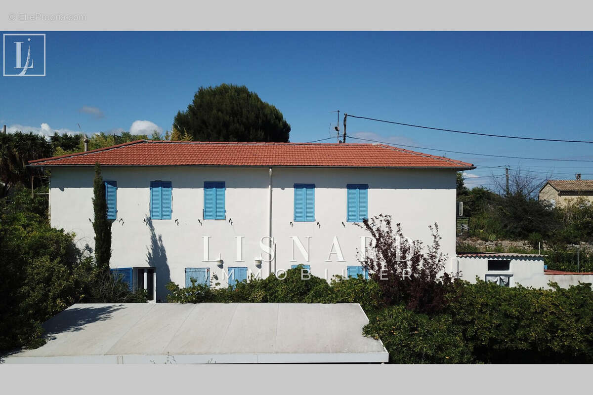 Maison à VALLAURIS