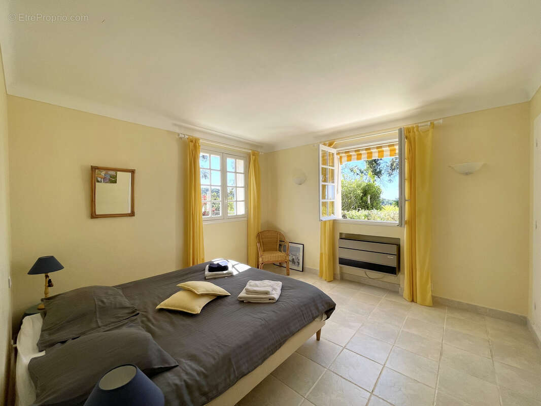 Maison à LA CROIX-VALMER