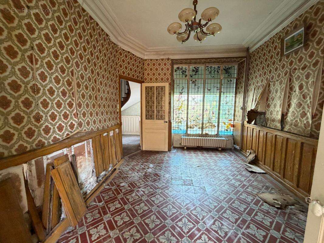 Maison à SACLAS