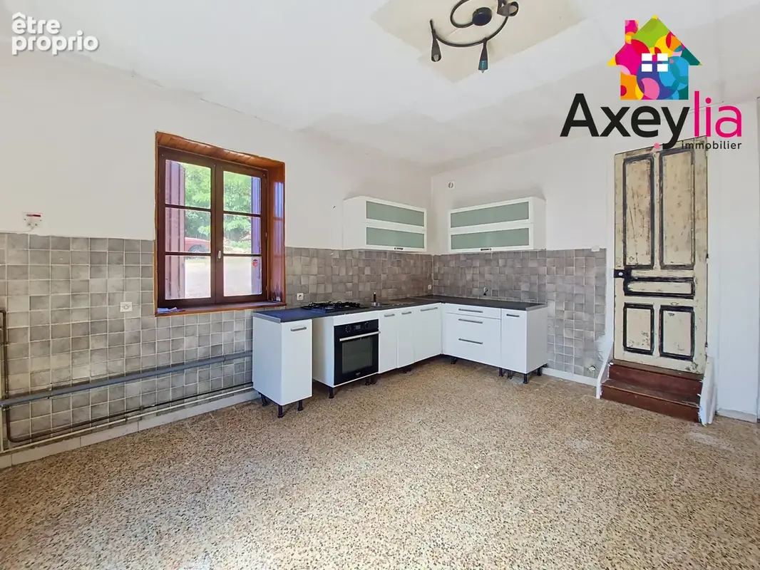 À vendre - st-nizier-d'azergues - maison de village 4 chambres avec terrain - photo 3
