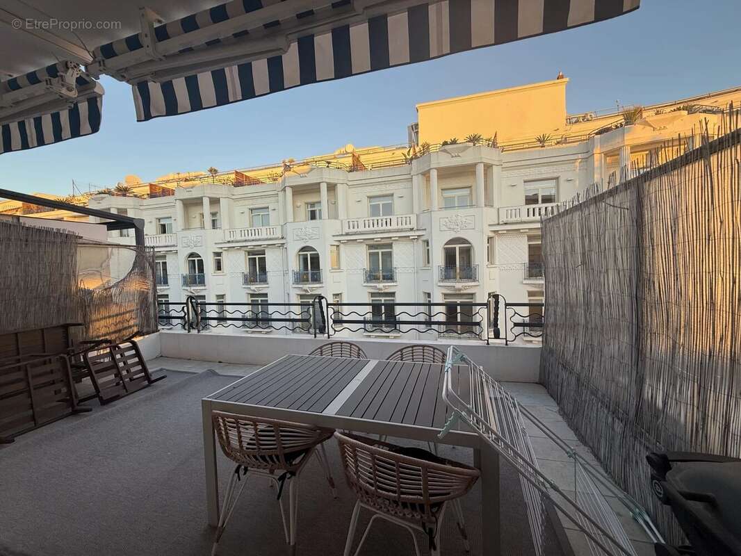 Appartement à CANNES