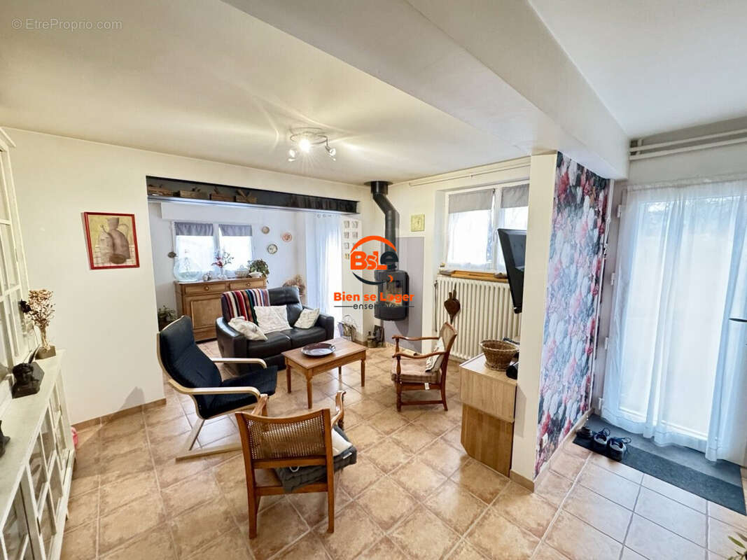 Agence immobilière BSLE Bien se loger ensemble maison 5 chambres Blanzat Mathieu GALLAIS - Maison à BLANZAT