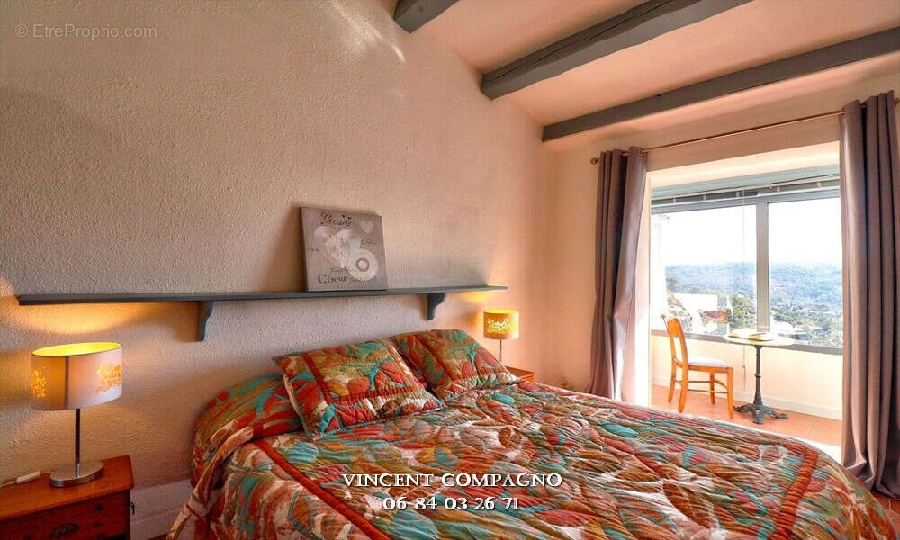 Maison à ESPARRON-DE-VERDON