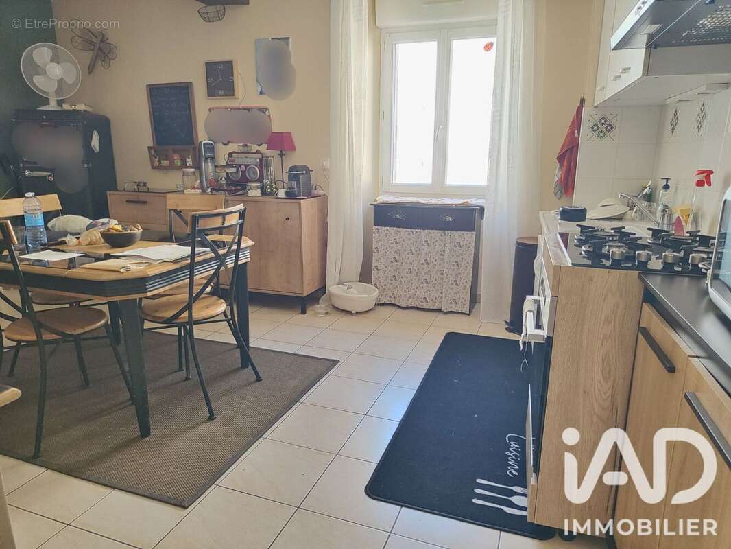 Maison 105 m² à Saint-Laurent-De-Ceris  - photo 4