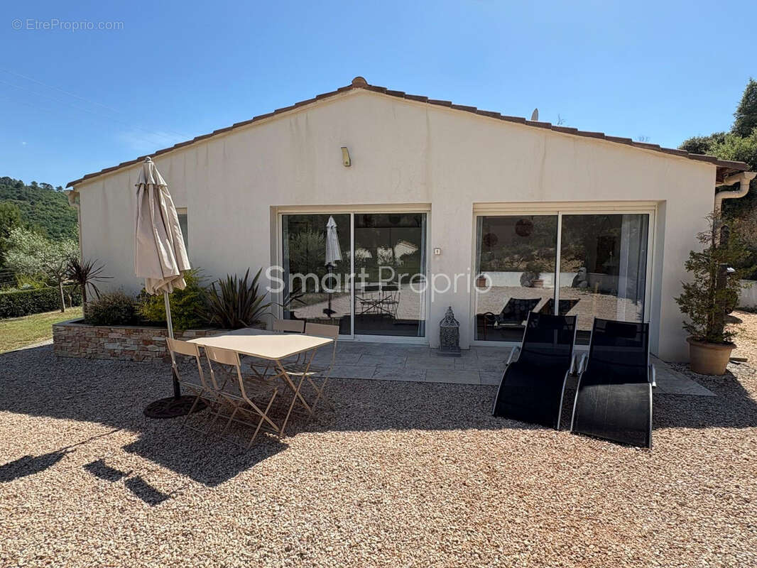 Maison à ALLEMAGNE-EN-PROVENCE