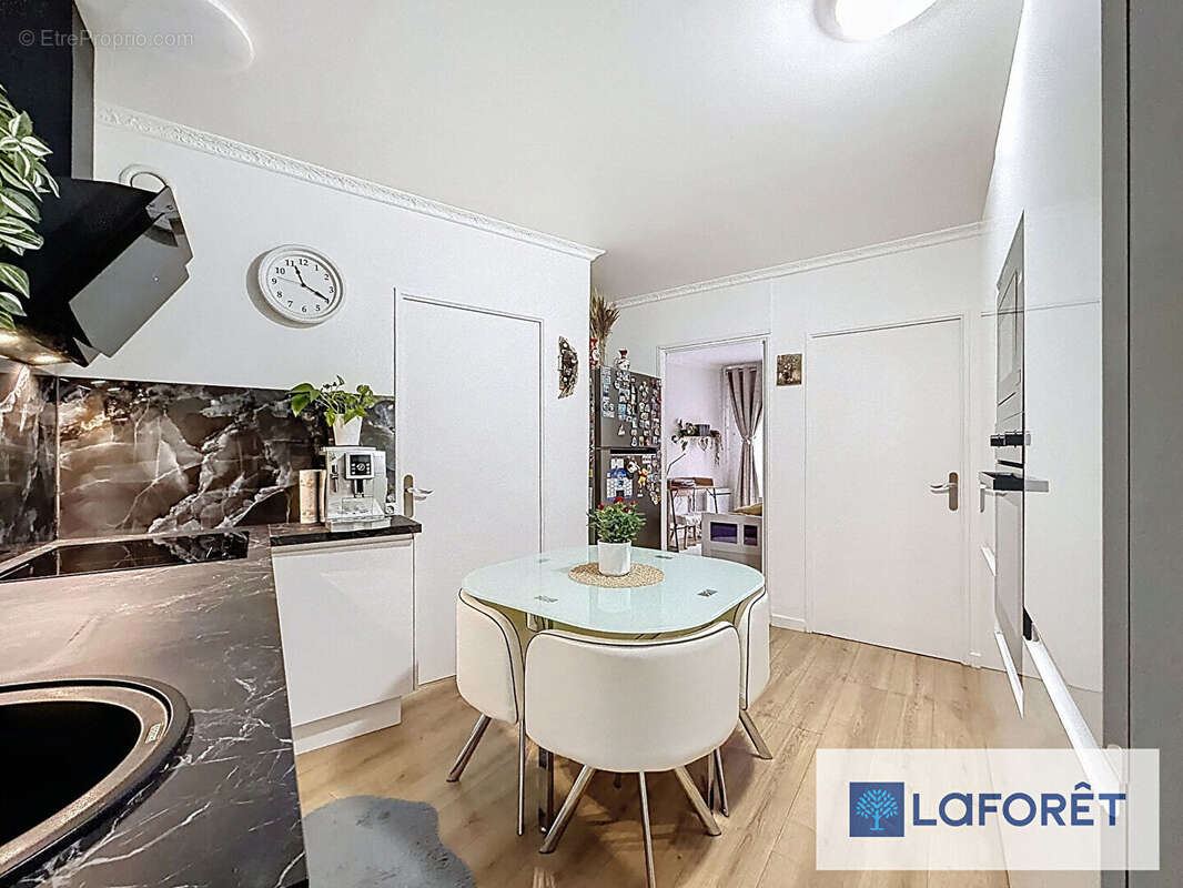 Appartement à LE PLESSIS-TREVISE