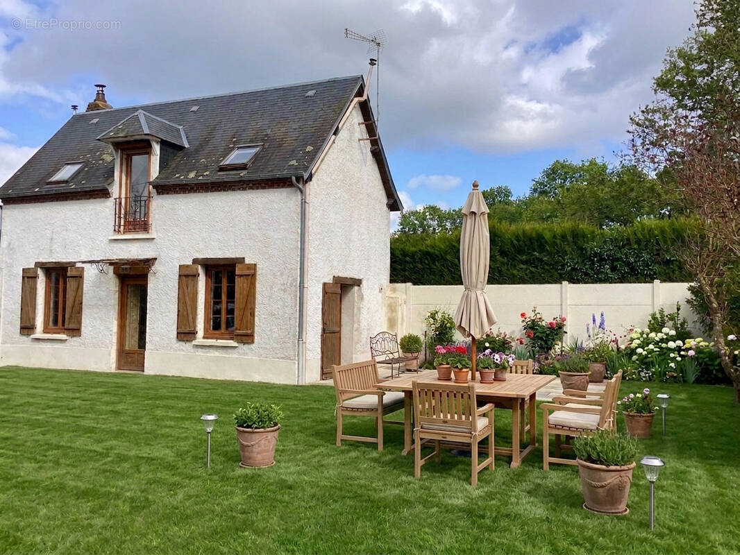 Maison à ETREPAGNY