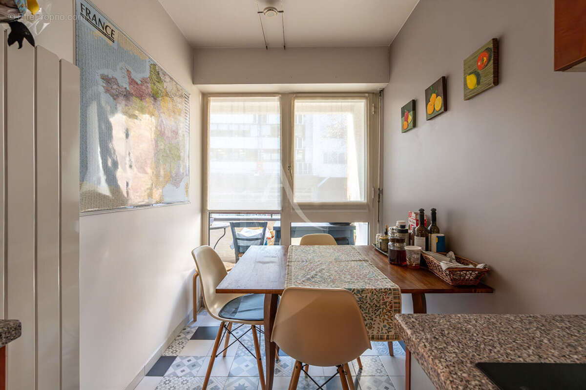 Appartement à PARIS-12E