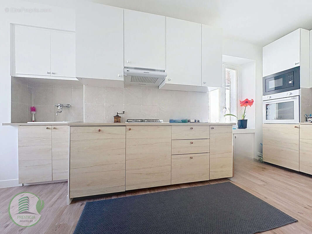 Maison à CHATILLON-SUR-MARNE