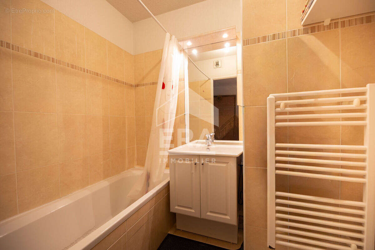 Appartement à MANDELIEU-LA-NAPOULE